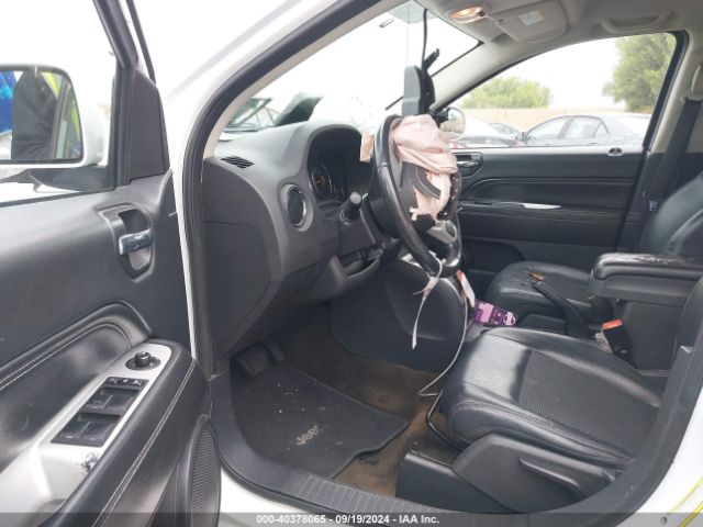 1C4NJCEA9GD666427 Jeep Compass Latitude