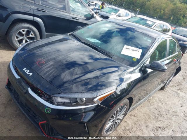 3KPF54AD7PE670697 KIA Forte Gt-line