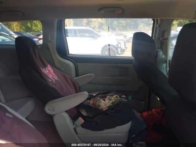 KNDMB5C12F6018342 KIA SEDONA LX