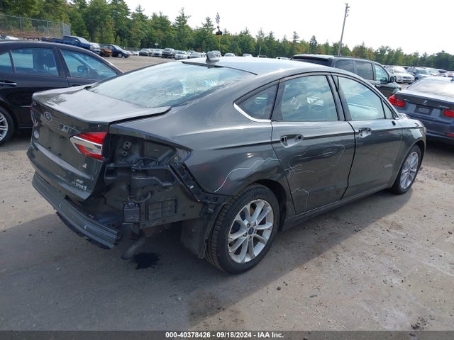3FA6P0LU7KR191560 Ford Fusion Hybrid Se