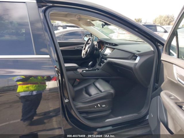 1GYKNBRSXHZ324696 Cadillac XT5 LUXURY