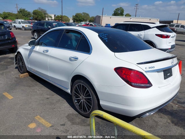 W1KWF8DB2MR613652 Mercedes-Benz C 300 Sedan