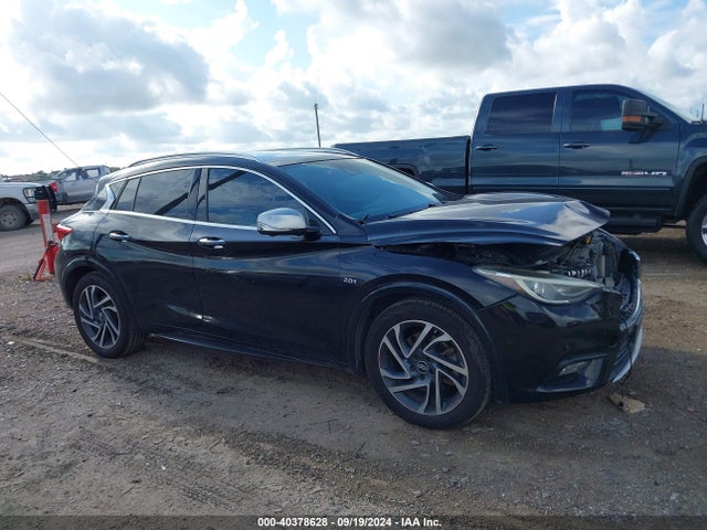 SJKCH5CP6JA043553 Infiniti Qx30 Premium
