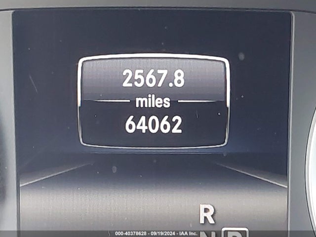 SJKCH5CP6JA043553 Infiniti Qx30 Premium