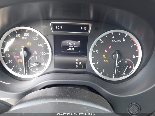 SJKCH5CP6JA043553 Infiniti Qx30 Premium