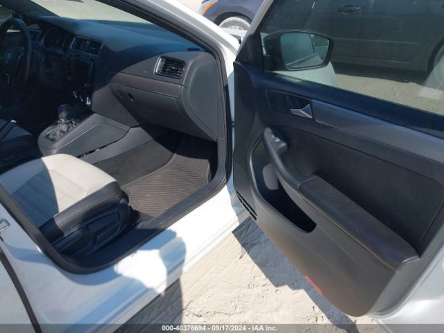 3VWD17AJ9GM293190 Volkswagen Jetta 1.8t Sport