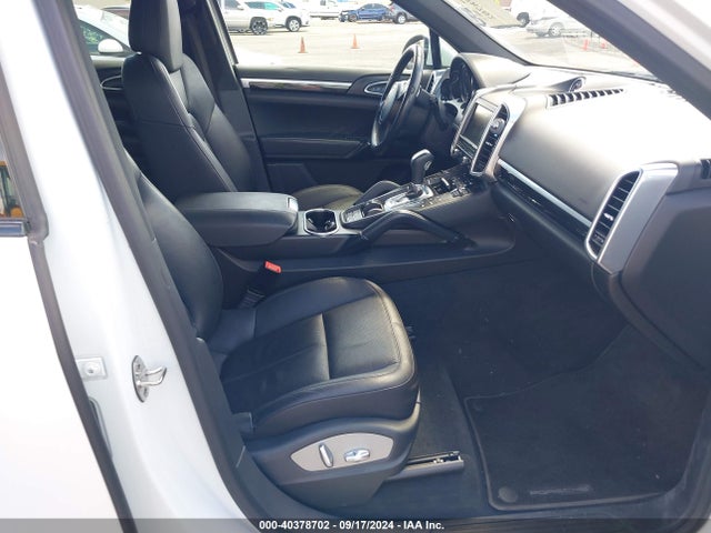 2013 PORSCHE CAYENNE WP1AA2A26DLA19572 Photo 4