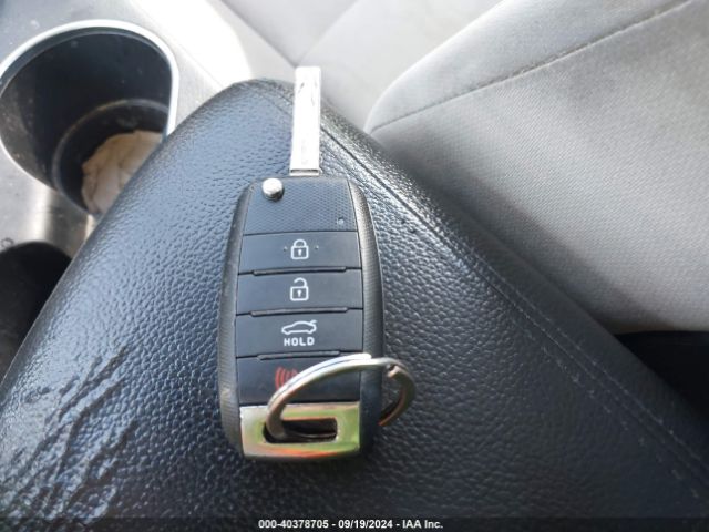 5XXGM4A79FG466118 KIA Optima Lx