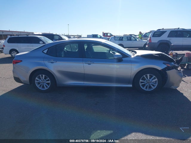 Toyota CAMRY LE 2025 4T1DAACKXSU526158 Image 13