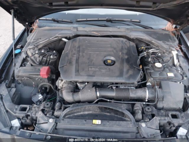 SAJAJ4FNXJCP33105 Jaguar Xe 20d Premium