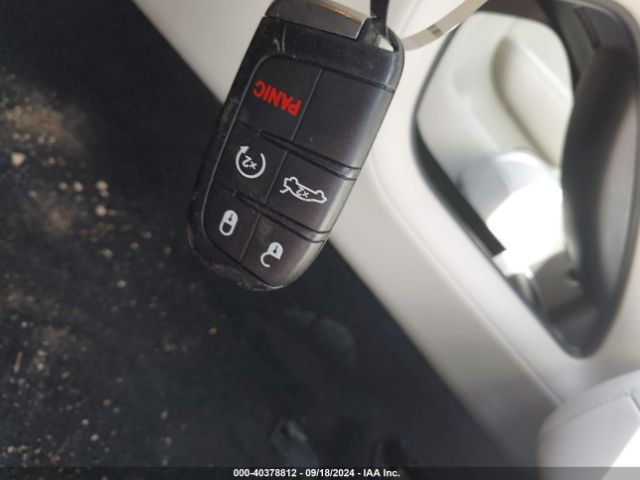 1C3CCCCB4FN558632 Chrysler 200 C