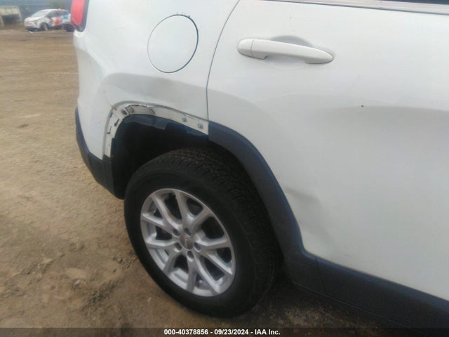 Jeep Cherokee Latitude 2015 1C4PJLCB3FW761217 Image 17