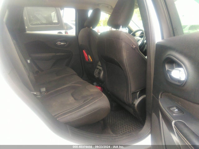 Jeep Cherokee Latitude 2015 1C4PJLCB3FW761217 Image 8