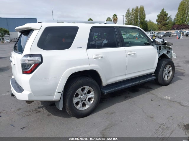 Toyota 4runner Sr5 Premium 2016 JTEBU5JR9G5342448 Image 4