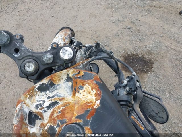 2021 HARLEY-DAVIDSON XL883 1HD4LE21XMB417971 Photo 6