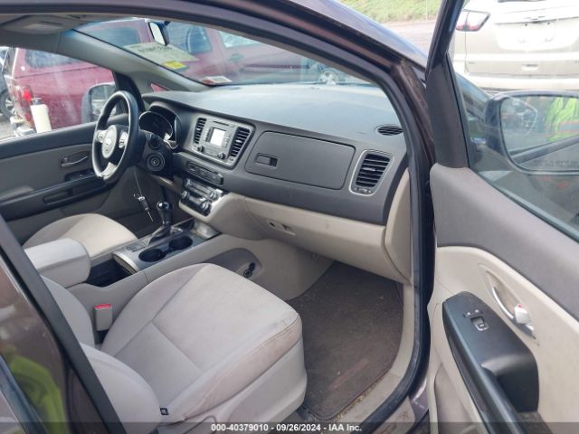 KNDMB5C10G6172517 KIA SEDONA LX