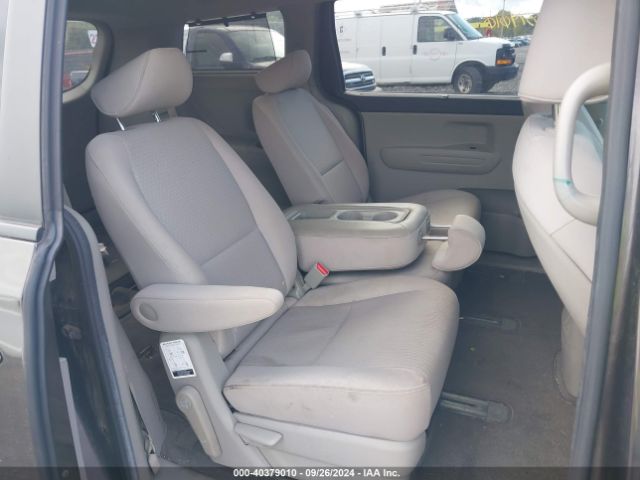 KNDMB5C10G6172517 KIA SEDONA LX