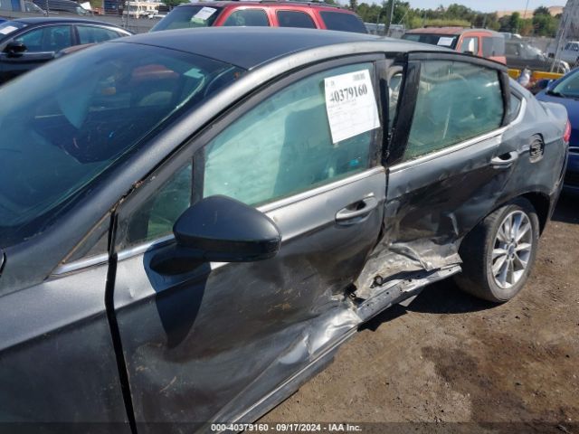 3FA6P0H79HR201176 Ford FUSION SE