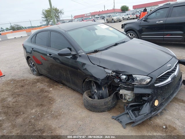 2019 3KPF24AD4KE086288 main image