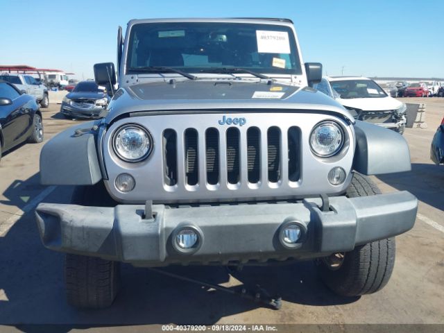 1C4BJWDG2HL684852 Jeep Wrangler Unlimited Sport 4x4