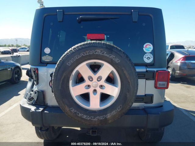1C4BJWDG2HL684852 Jeep Wrangler Unlimited Sport 4x4