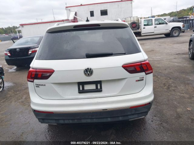 3VV2B7AXXJM084254 Volkswagen Tiguan 2.0t Se/2.0t Sel