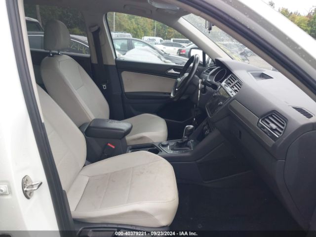 3VV2B7AXXJM084254 Volkswagen Tiguan 2.0t Se/2.0t Sel