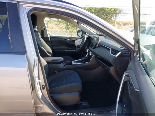 Toyota RAV4 LE 2020 2T3H1RFV8LC041517 Image 5