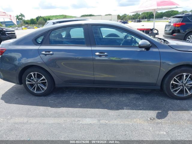3KPF24AD2PE631153 KIA Forte Lxs