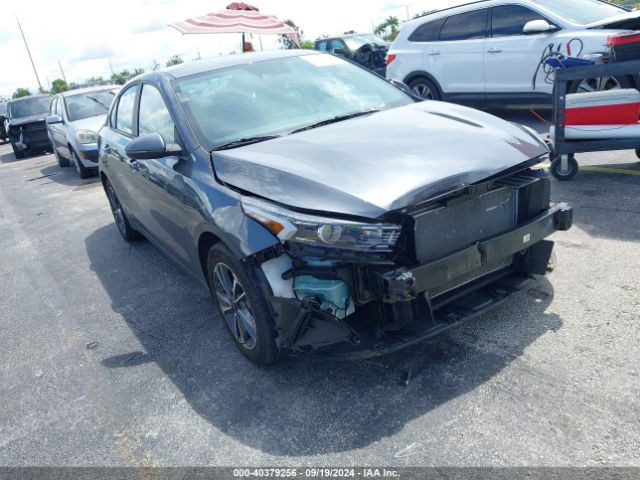 3KPF24AD2PE631153 KIA Forte Lxs