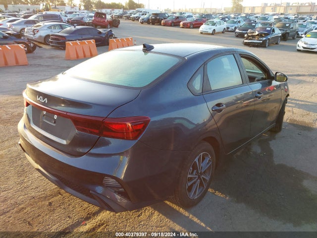 KIA Forte Lxs 2023 3KPF24AD5PE668942 Image 4