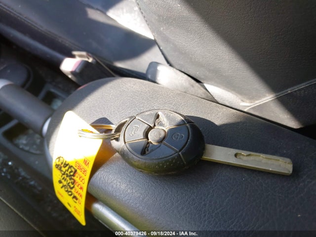 2006 MINI COOPER S WMWRE33566TL21319 Photo 10