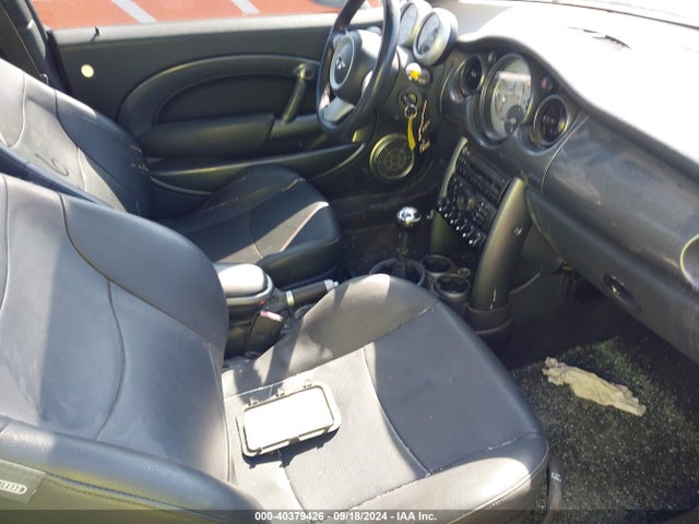 2006 MINI COOPER S WMWRE33566TL21319 Photo 4