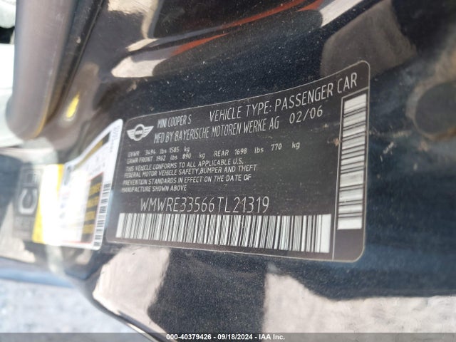 2006 MINI COOPER S WMWRE33566TL21319 Photo 8