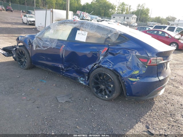 2023 TESLA MODEL Y 7SAYGAEE9PF846733 Photo 2