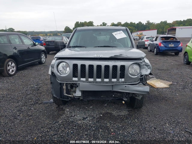 1C4NJRBB2HD138827 Jeep Patriot Sport 4x4
