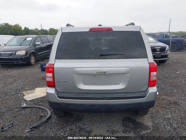 1C4NJRBB2HD138827 Jeep Patriot Sport 4x4