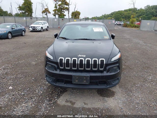 1C4PJMAB0FW594338 Jeep Cherokee Sport