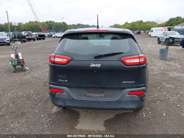 1C4PJMAB0FW594338 Jeep Cherokee Sport