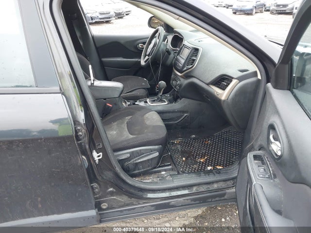 1C4PJMAB0FW594338 Jeep Cherokee Sport