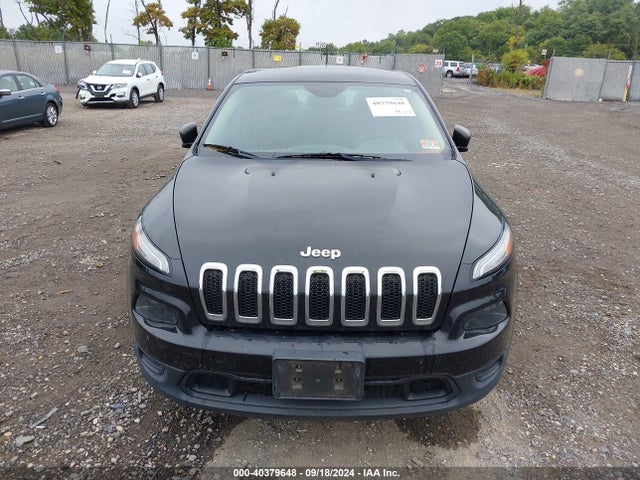 1C4PJMAB0FW594338 Jeep Cherokee Sport