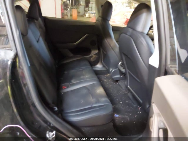 2023 TESLA MODEL Y 7SAYGDEE9PF858558 Photo 7