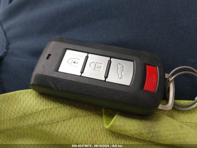2018 MITSUBISHI OUTLANDER JA4JZ4AXXJZ010748 Photo 10