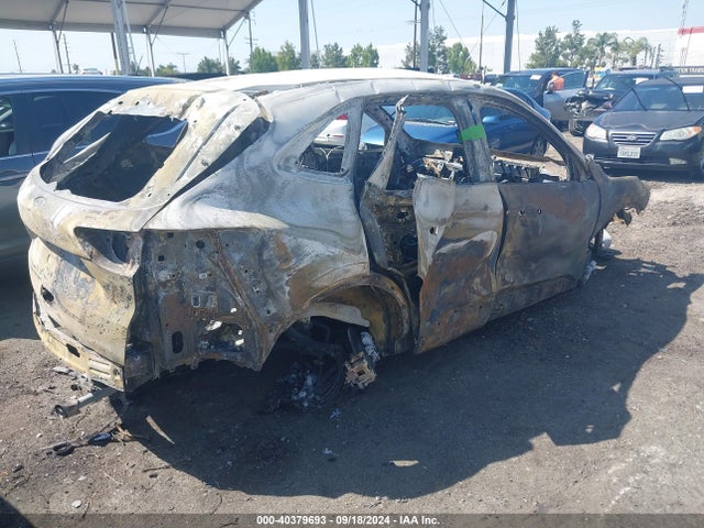 Ford ESCAPE SE 2020 1FMCU0G66LUA11606 Image 4