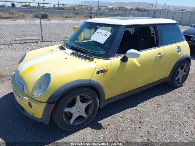 2004 MINI COOPER WMWRC33474TJ61350 Photo 1