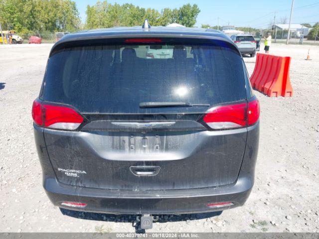 2C4RC1DG5HR708659 Chrysler Pacifica Touring
