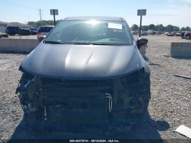 2C4RC1DG5HR708659 Chrysler Pacifica Touring