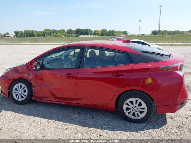 Toyota Prius Two 2016 JTDKBRFU8G3517315 Image 14