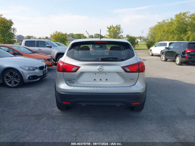 JN1BJ1CR0HW100388 Nissan Rogue Sport S