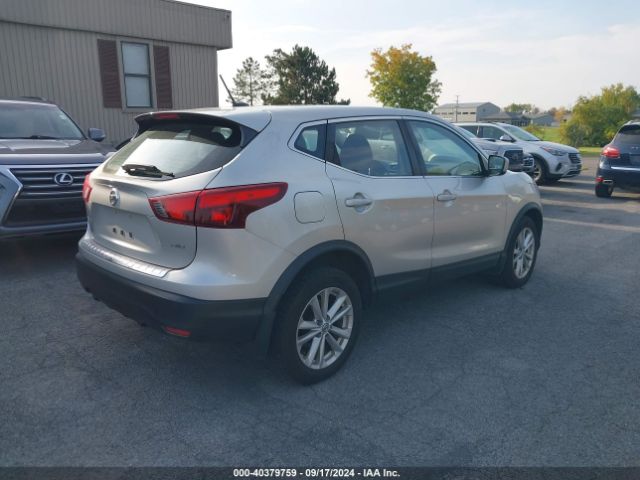 JN1BJ1CR0HW100388 Nissan Rogue Sport S